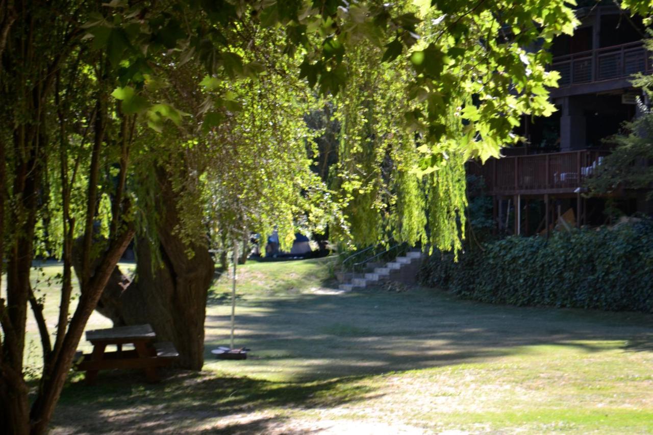 Guerneville Lodge Ngoại thất bức ảnh